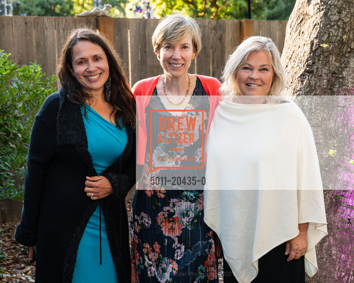 Katariina Tuovinen, Wendy Adams, Linda Giampa, Photo #5011-20435-0