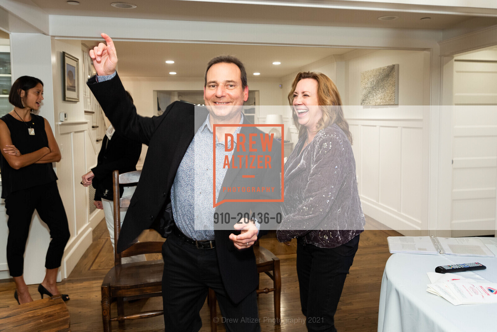 Rob Kotmel, Maja Nelson, San Jose Museum of Art Gala Watch Parties 2021!, Private Residence, September 18th, 2021, Photo #910-20436-0 Rob Kotmel, Maja Nelson, Photo #910-20436-0