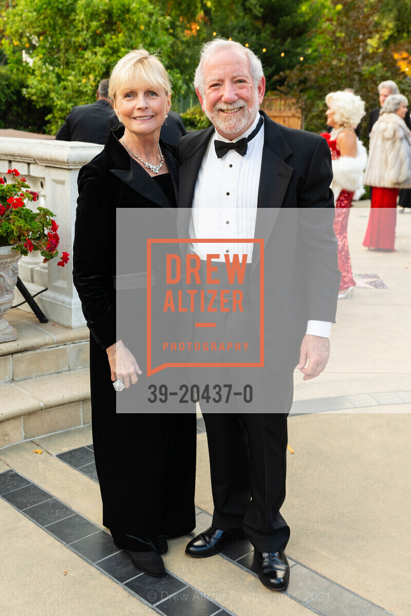 Jacqueline Spielberg, David Spielberg, Side by Side's REACH FOR THE STARS Gala, 1 Locust Ct. 1 Locust Ave, San Rafael, CA 94901 US, September 19th, 2021, Photo #39-20437-0 Jacqueline Spielberg, David Spielberg, Photo #39-20437-0