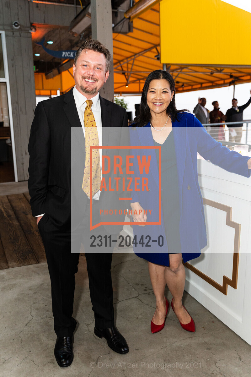 Mark Dietrich, Nancy Tung, Party For The Parks, Mission Rock Resort. 817 Terry A Francois Blvd, September 25th, 2021, Photo #2311-20442-0 Mark Dietrich, Nancy Tung, Photo #2311-20442-0