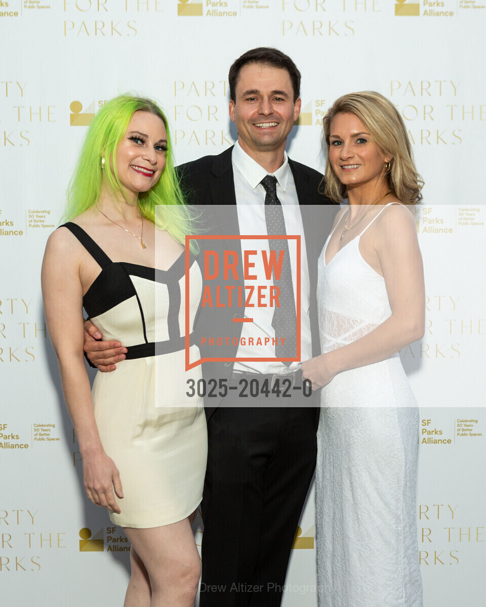 Andrea Kuhl, Kelly Ferris, Matthew Ferris, Party For The Parks, Mission Rock Resort. 817 Terry A Francois Blvd, Photo #3025-20442-0 Andrea Kuhl, Kelly Ferris, Matthew Ferris, Photo #3025-20442-0