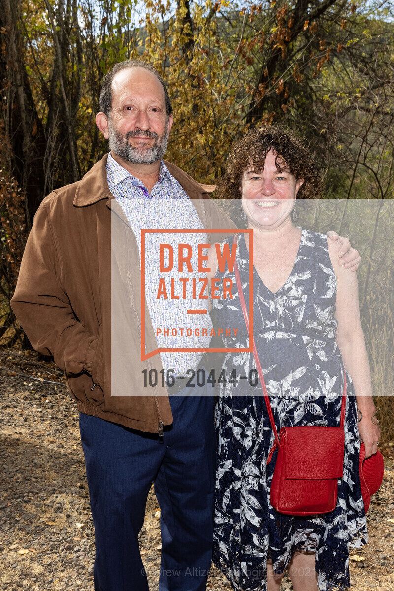 John Braslaw, Robin Flagg, ODC's Fall For Art at McEvoy Ranch, McEvoy Ranch. 5935 Red Hill Rd, September 26th, 2021, Photo #1016-20444-0 John Braslaw, Robin Flagg, Photo #1016-20444-0
