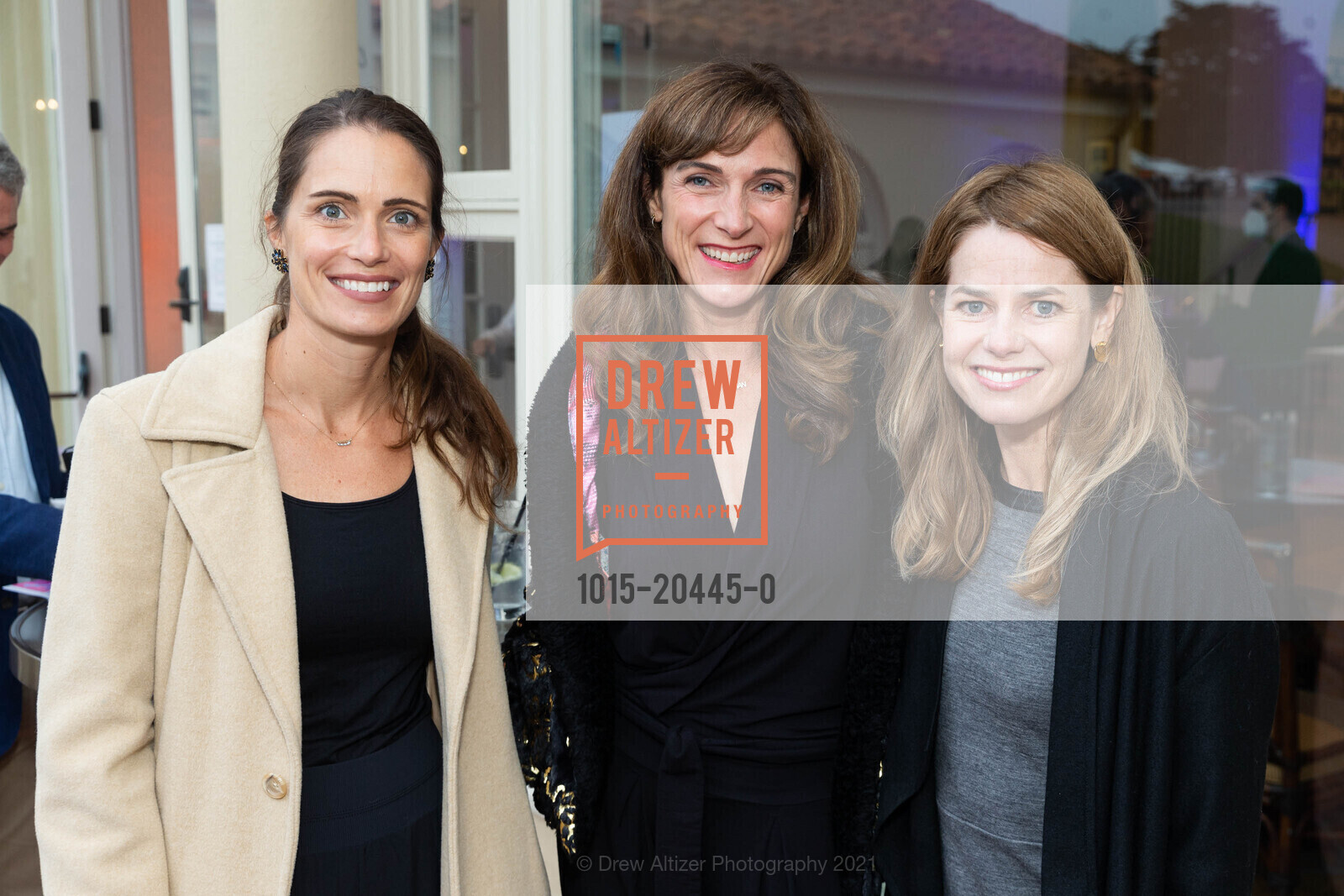 Tara Lundy, Shannon Lundy, Patrice Martin, Juma Ventures, Paths To Possibility Gala, The Olympic Club. 599 CA-35, September 25th, 2021, Photo #1015-20445-0 Tara Lundy, Shannon Lundy, Patrice Martin, Photo #1015-20445-0