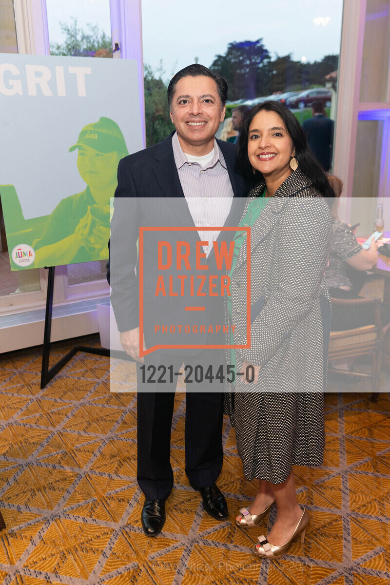 Montu Bashambu, Niti Bashambu, Juma Ventures, Paths To Possibility Gala, The Olympic Club. 599 CA-35, September 25th, 2021, Photo #1221-20445-0 Montu Bashambu, Niti Bashambu, Photo #1221-20445-0