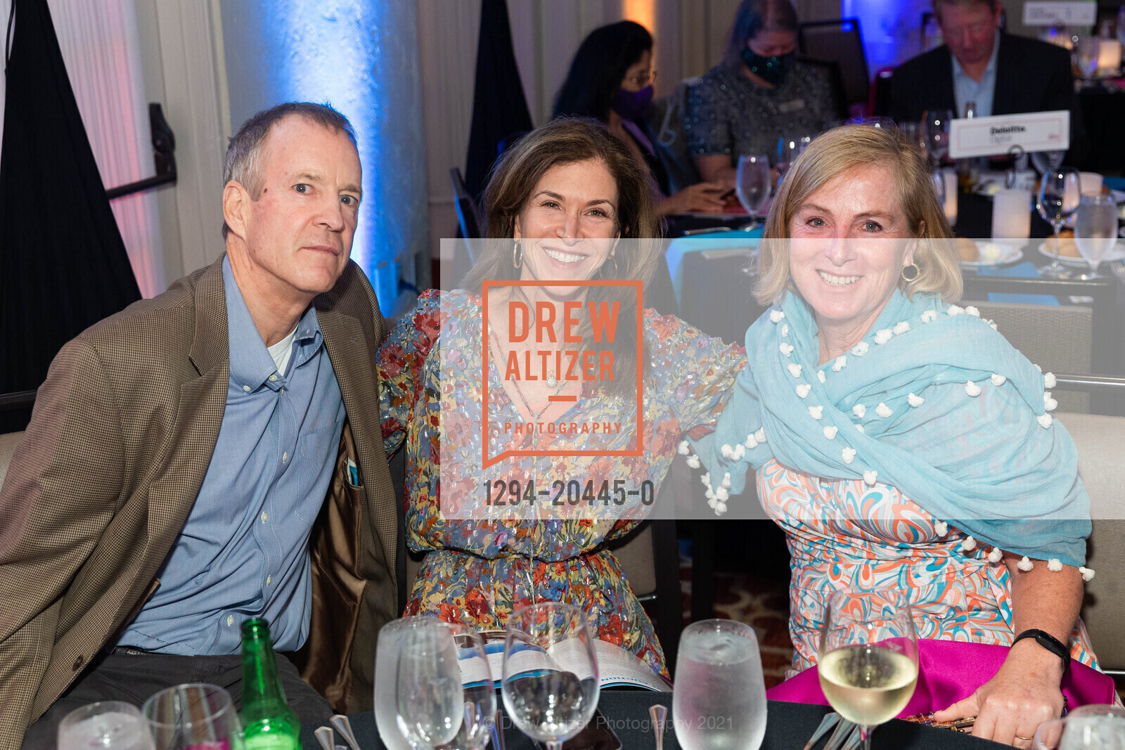 Hugh Klein, Libby Tracy, Kris Klein, Juma Ventures, Paths To Possibility Gala, The Olympic Club. 599 CA-35, September 25th, 2021, Photo #1294-20445-0 Hugh Klein, Libby Tracy, Kris Klein, Photo #1294-20445-0