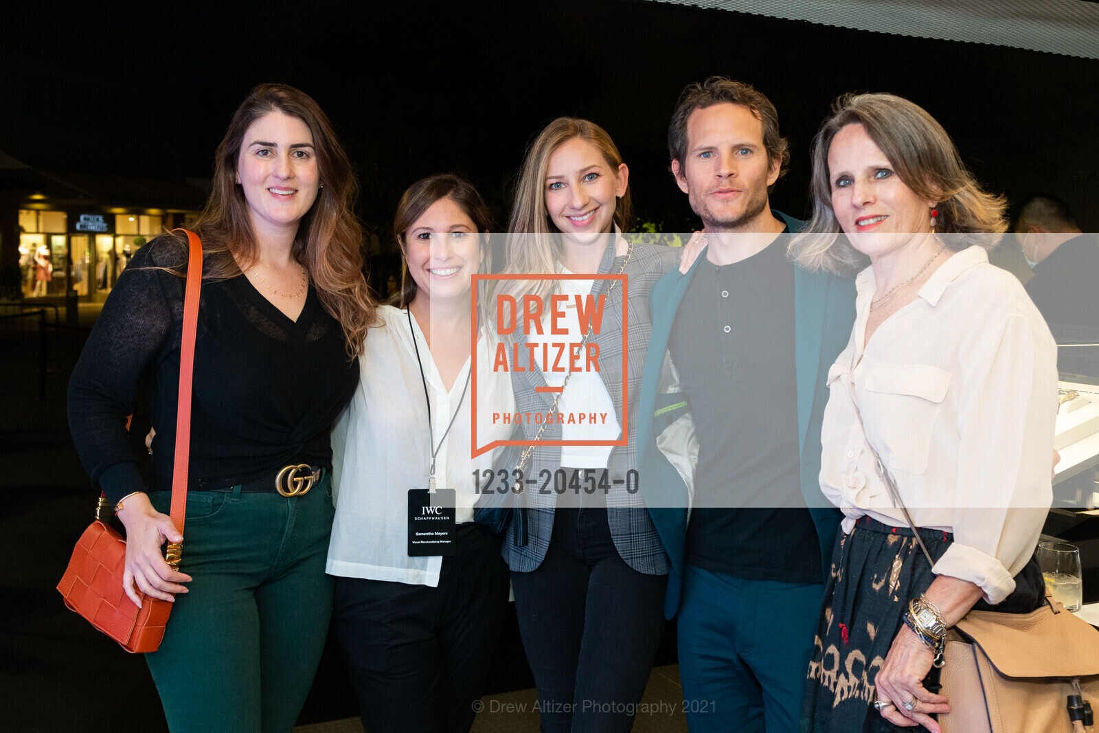 Dana Murphy, Pam Mayers, Jennifer Bienaime, Mark Bienaime, Beatriz Bienaime, Photo #1233-20454-0
