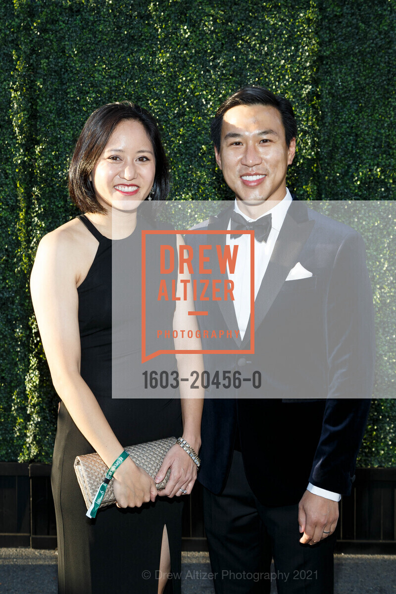 Catherine Meng, Kevin Yeh, SF Symphony Re-Opening Night Gala, Louise M. Davies Symphony Hall. 201 Van Ness Ave, October 1st, 2021, Photo #1603-20456-0 Catherine Meng, Kevin Yeh, Photo #1603-20456-0