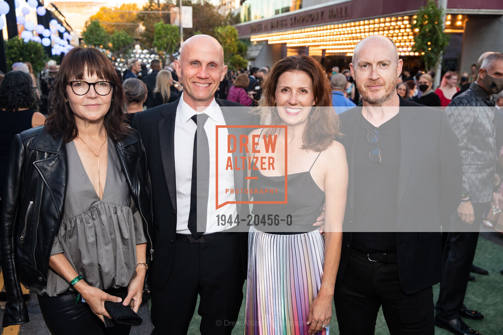 Laura Lockwood, Darren Shelton, Stephanie Wadell, Scott Miller, SF Symphony Re-Opening Night Gala, Louise M. Davies Symphony Hall. 201 Van Ness Ave, October 1st, 2021, Photo #1944-20456-0 Laura Lockwood, Darren Shelton, Stephanie Wadell, Scott Miller, Photo #1944-20456-0
