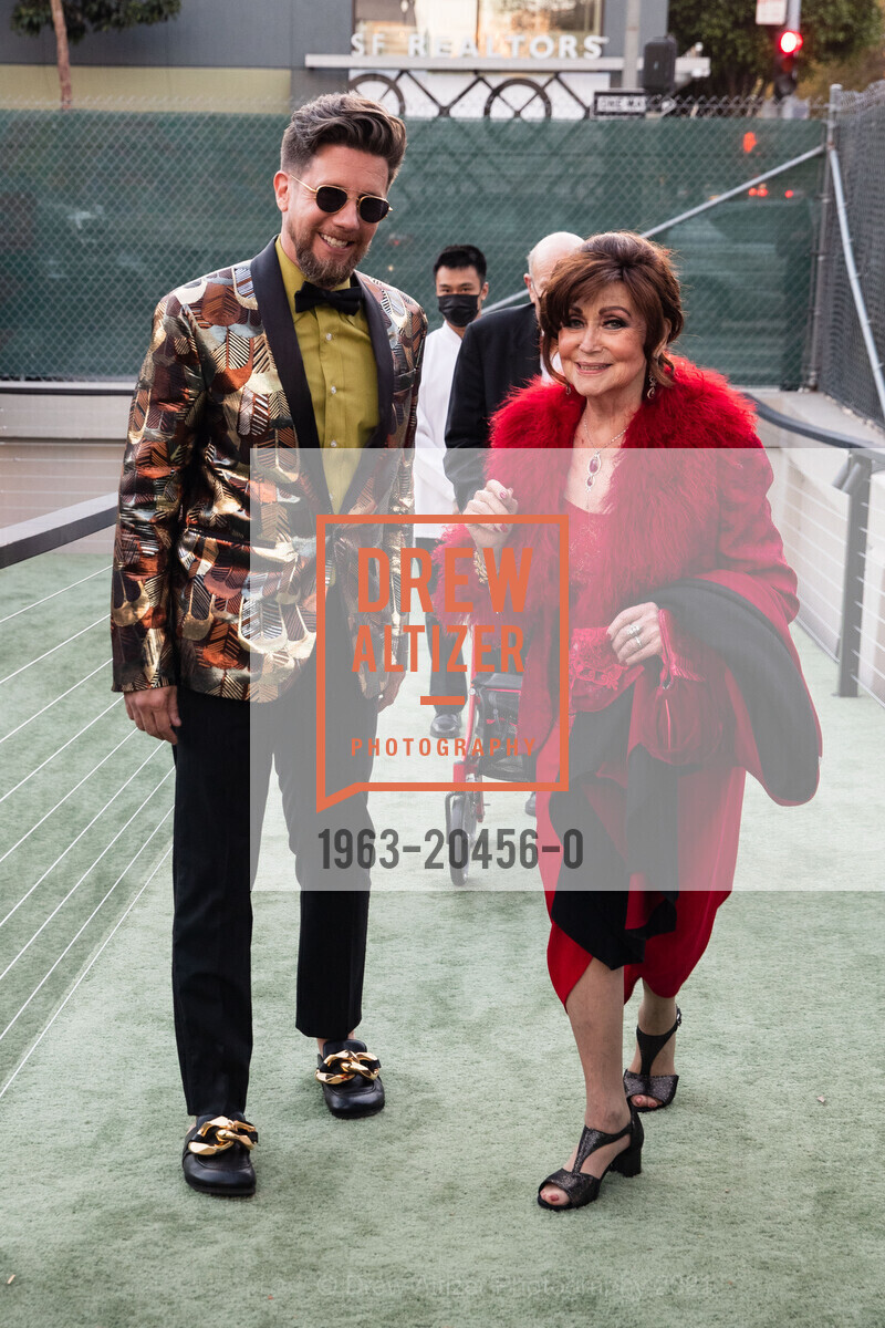 Brian Mork, Irene Birnbaum, SF Symphony Re-Opening Night Gala, Louise M. Davies Symphony Hall. 201 Van Ness Ave, October 1st, 2021, Photo #1963-20456-0 Brian Mork, Irene Birnbaum, Photo #1963-20456-0