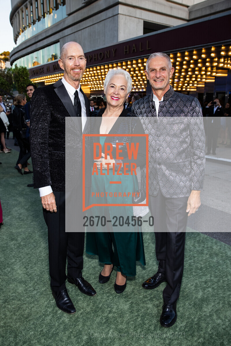 Curt Kirschner, Barbara O'Connor, Nick Agostines, SF Symphony Re-Opening Night Gala, Louise M. Davies Symphony Hall. 201 Van Ness Ave, October 1st, 2021, Photo #2670-20456-0 Curt Kirschner, Barbara O'Connor, Nick Agostines, Photo #2670-20456-0