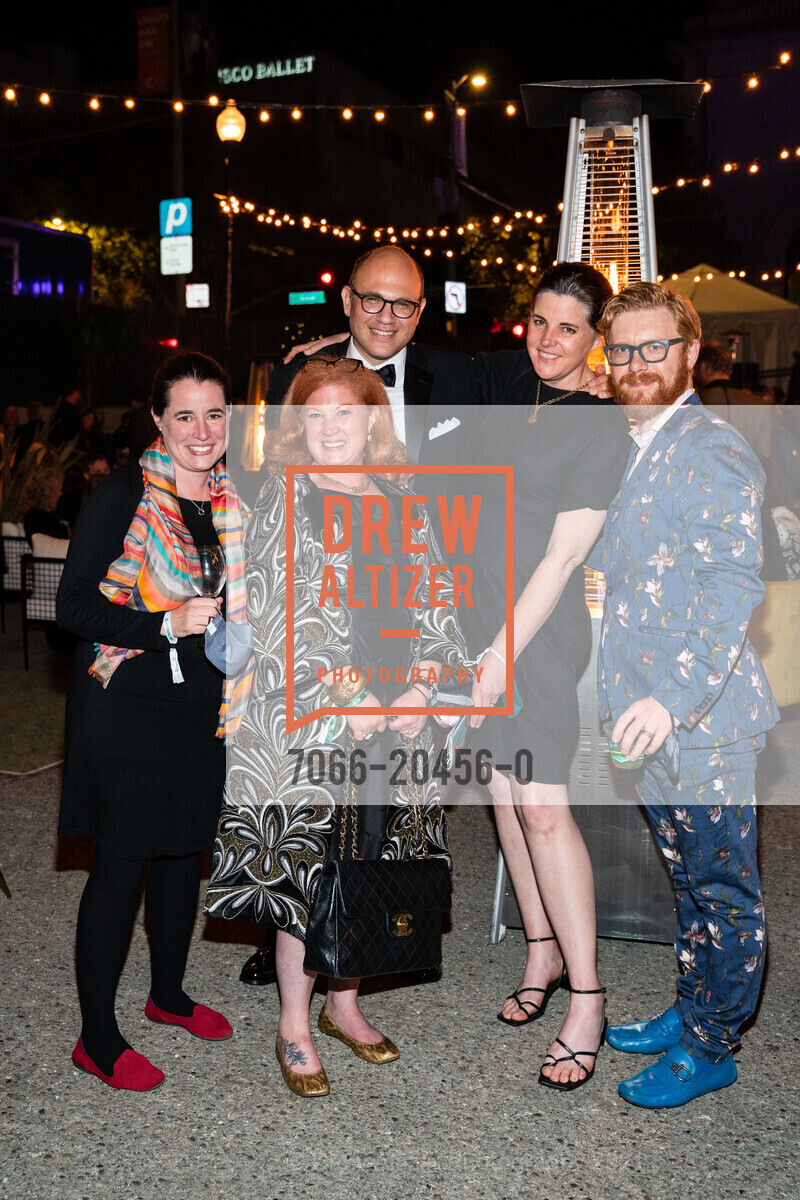 Laura Posey, Aaron Goldsmid, SF Symphony Re-Opening Night Gala, Louise M. Davies Symphony Hall. 201 Van Ness Ave, October 1st, 2021, Photo #7066-20456-0 Laura Posey, Aaron Goldsmid, Photo #7066-20456-0