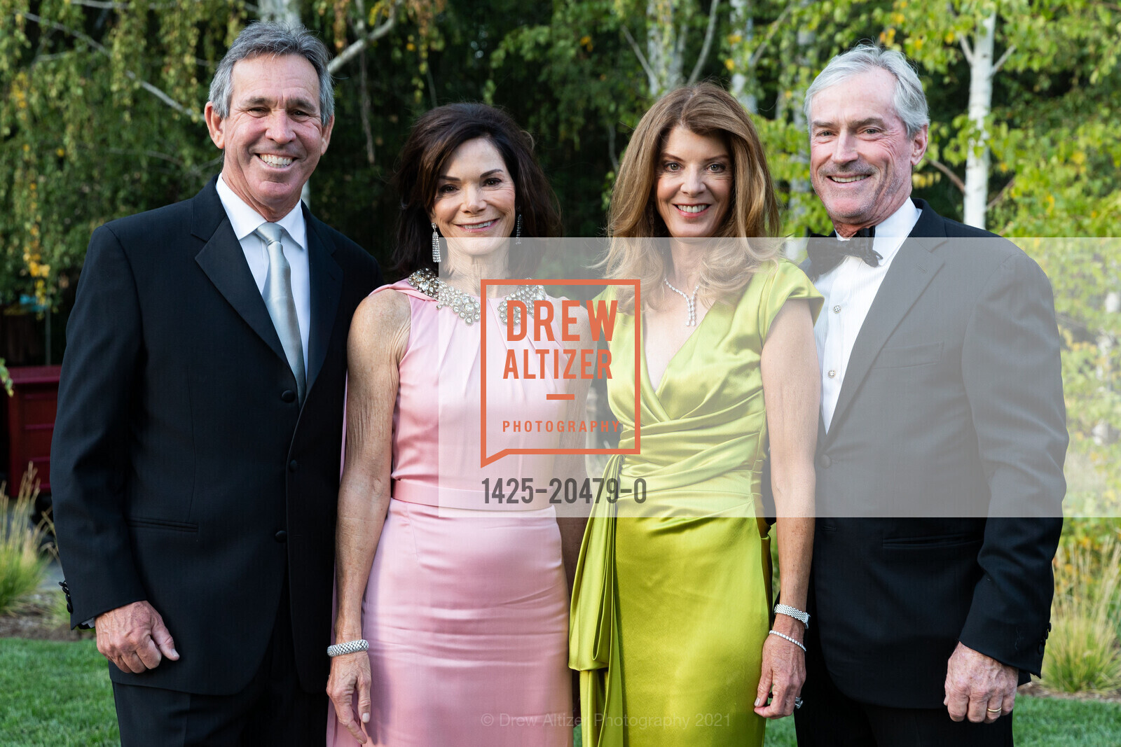 Dave Mooring, Lisa Mooring, Anne Lawler, Ken Lawler, Part The Cloud Gala Benefitting Alzheimer's Association, Private Res, October 16th, 2021, Photo #1425-20479-0 Dave Mooring, Lisa Mooring, Anne Lawler, Ken Lawler, Photo #1425-20479-0