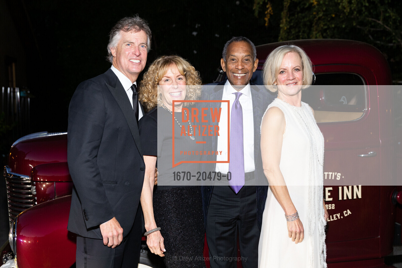 Mike Corley, Lori Corley, John Thompson, Sandi Thompson, Part The Cloud Gala Benefitting Alzheimer's Association, Private Res, Photo #1670-20479-0 Mike Corley, Lori Corley, John Thompson, Sandi Thompson, Photo #1670-20479-0