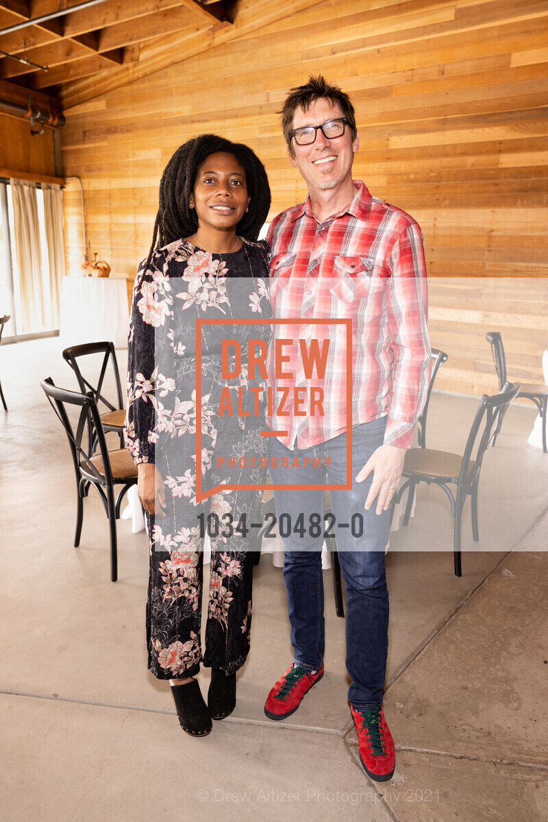 Shara Mays, Mark Triplet, Artful Harvest Benefit 2021, Djerassi Resident Artists Program. 2325 Bear Gulch Rd, Woodside, CA 94062, October 17th, 2021, Photo #1034-20482-0 Shara Mays, Mark Triplet, Photo #1034-20482-0