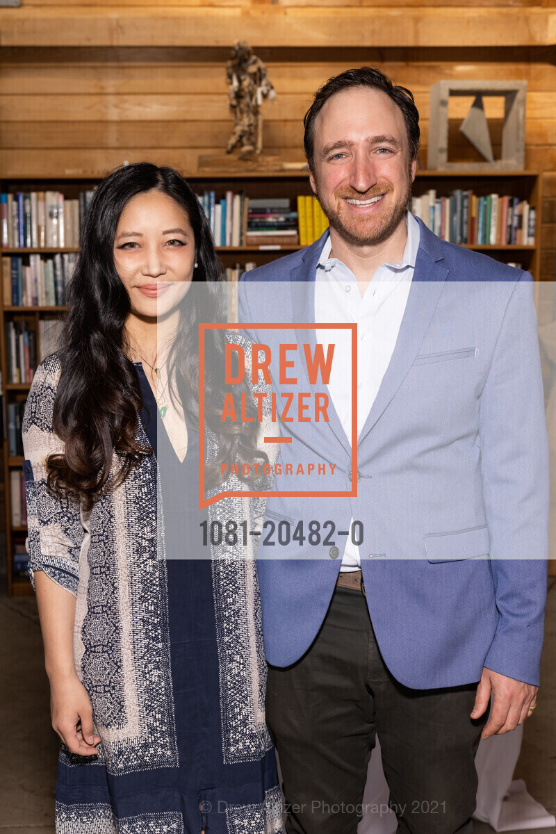 Justine Li, Alexander Djerassi, Artful Harvest Benefit 2021, Djerassi Resident Artists Program. 2325 Bear Gulch Rd, Woodside, CA 94062, October 17th, 2021, Photo #1081-20482-0 Justine Li, Alexander Djerassi, Photo #1081-20482-0