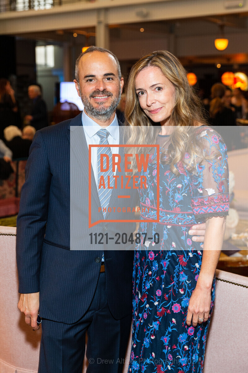 Erik Tomasson, Jessica Tomasson, Museum of Performance + Design Arts Medallion, Saint Joseph’s Arts Society. 1401 Howard St, October 21st, 2021, Photo #1121-20487-0 Erik Tomasson, Jessica Tomasson, Photo #1121-20487-0