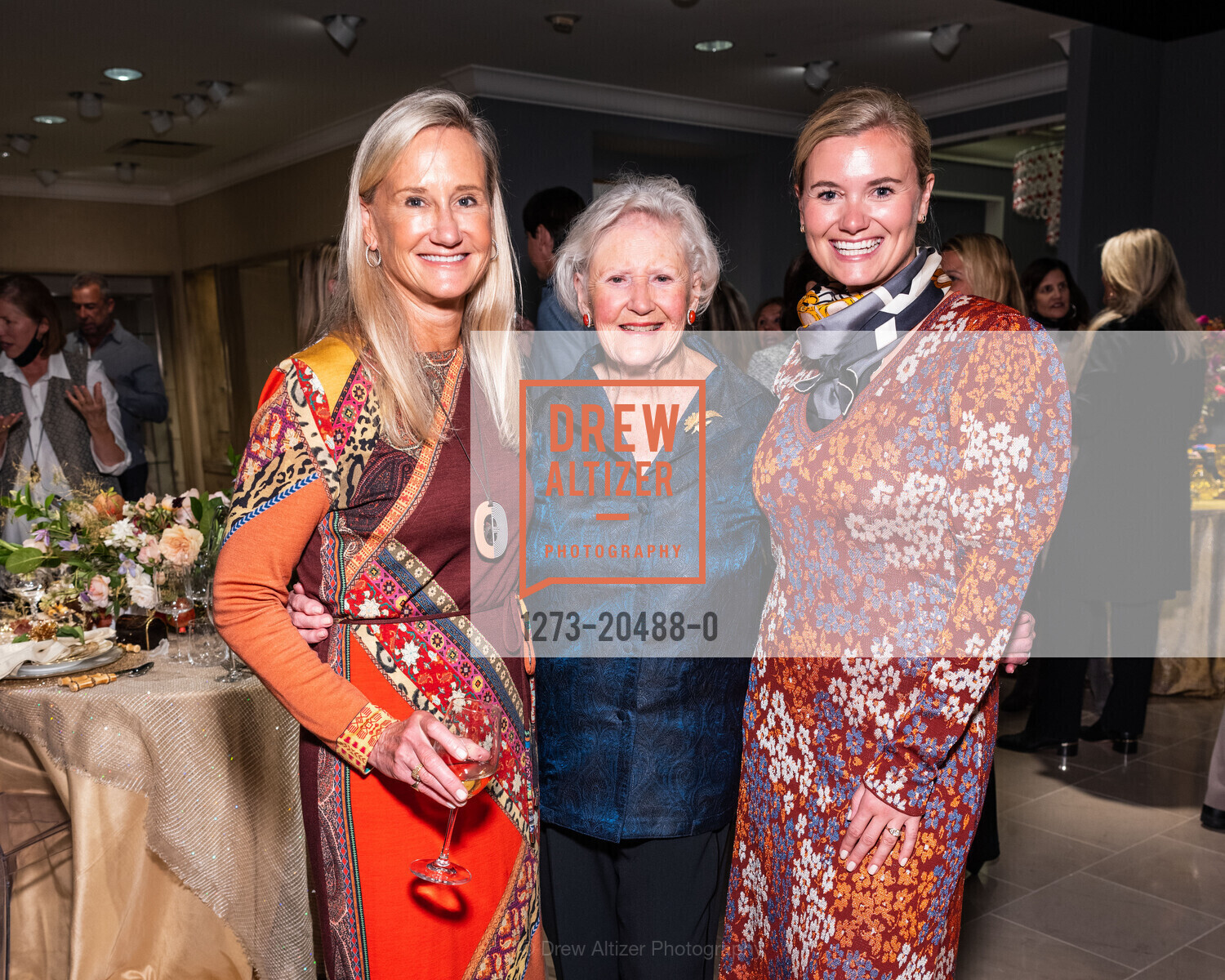 Eugenia Jesberg, Georgina Erskine, Emma Jesberg, Neiman Marcus Celebrates THE MAGIC OF HOSTING in Partnership with The San Francisco Fall Show, Neiman Marcus Penthouse - Level 5. 150 Stockton St, Photo #1273-20488-0 Eugenia Jesberg, Georgina Erskine, Emma Jesberg, Photo #1273-20488-0
