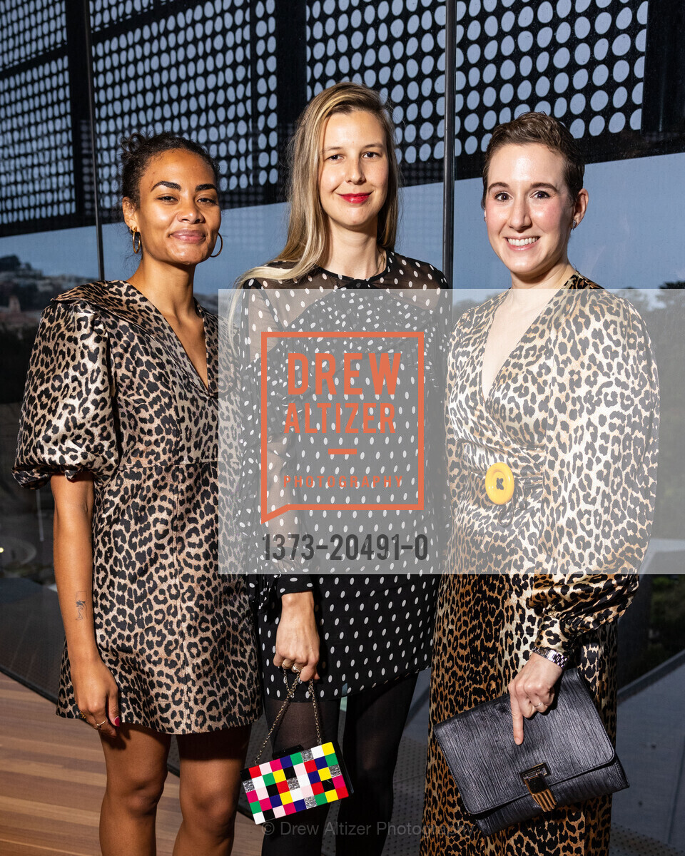 Shaquille Heath, Tristan Telander, Laura Camerlengo, FAMSF hosts Opening Day Celebration for Patrick Kelly: Runway of Love 2021, de Young Museum. 50 Hagiwara Tea Garden Dr, Photo #1373-20491-0 Shaquille Heath, Tristan Telander, Laura Camerlengo, Photo #1373-20491-0