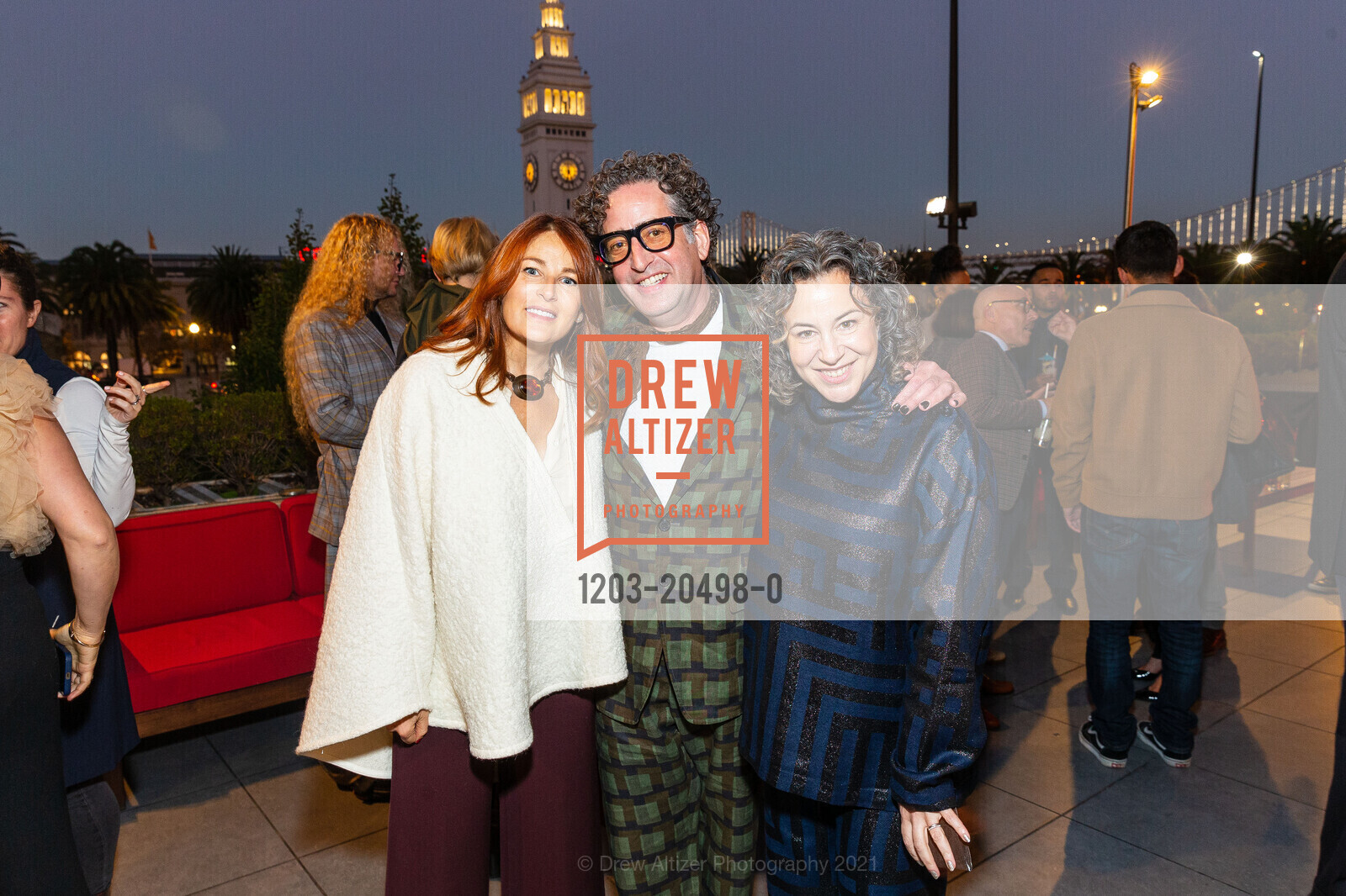 Gil Gershoni, Mo Pritzker, SF Magazine hosts Cocktail Party at Harborview, Harborview Restaurant & Bar. 4 Embarcadero Ctr, November 2nd, 2021, Photo #1203-20498-0 Gil Gershoni, Mo Pritzker, Photo #1203-20498-0