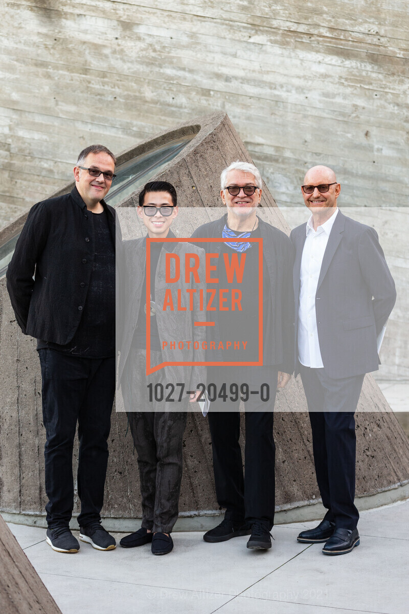 Stephen Spector, Robert Ripps, Theodore Ueki, Philip Goward, SFAI Looking Forward Art Auction & Sale, SF Art Institute. 800 Chestnut St, November 4th, 2021, Photo #1027-20499-0 Stephen Spector, Robert Ripps, Theodore Ueki, Philip Goward, Photo #1027-20499-0