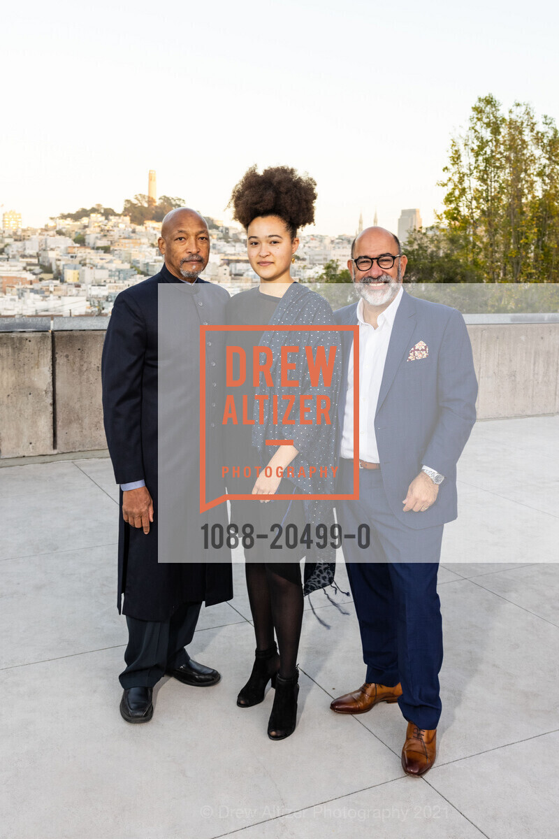 Lonnie Graham, Mary Graham, Charles DeSantis, SFAI Looking Forward Art Auction & Sale, SF Art Institute. 800 Chestnut St, November 4th, 2021, Photo #1088-20499-0 Lonnie Graham, Mary Graham, Charles DeSantis, Photo #1088-20499-0