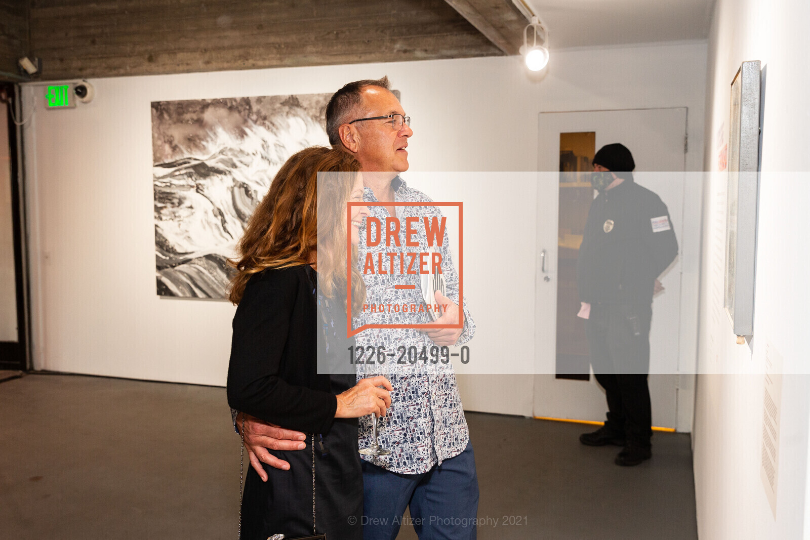 Megan Finaly, Pete Anderson, SFAI Looking Forward Art Auction & Sale, SF Art Institute. 800 Chestnut St, November 4th, 2021, Photo #1226-20499-0 Megan Finaly, Pete Anderson, Photo #1226-20499-0