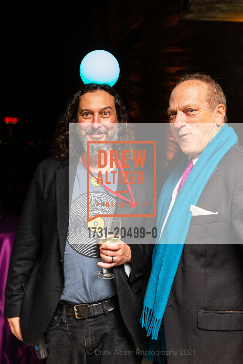 John Seden, Mark Kushner, SFAI Looking Forward Art Auction & Sale, SF Art Institute. 800 Chestnut St, November 4th, 2021, Photo #1731-20499-0 John Seden, Mark Kushner, Photo #1731-20499-0