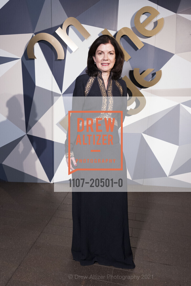 Megan Bourne, The de Young Museum Presents ON THE EDGE benefit Honoring Artist Judy Chicago and Designer Walter Hood, de Young Museum. 50 Hagiwara Tea Garden Dr, November 5th, 2021, Photo #1107-20501-0 Megan Bourne, Photo #1107-20501-0