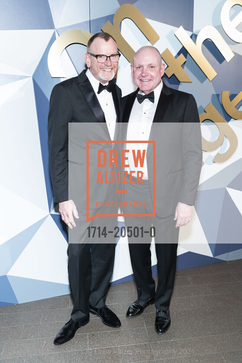 Mark Sullivan, Andy Tidwell, The de Young Museum Presents ON THE EDGE benefit Honoring Artist Judy Chicago and Designer Walter Hood, de Young Museum. 50 Hagiwara Tea Garden Dr, November 5th, 2021, Photo #1714-20501-0 Mark Sullivan, Andy Tidwell, Photo #1714-20501-0