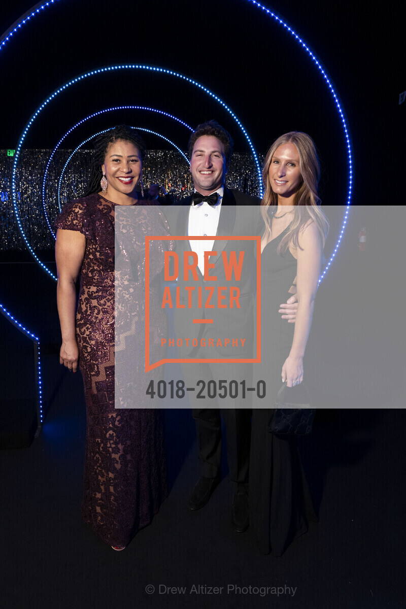 London Breed, Jason Goldman, Sam Cohodas, The de Young Museum Presents ON THE EDGE benefit Honoring Artist Judy Chicago and Designer Walter Hood, de Young Museum. 50 Hagiwara Tea Garden Dr, Photo #4018-20501-0 London Breed, Jason Goldman, Sam Cohodas, Photo #4018-20501-0