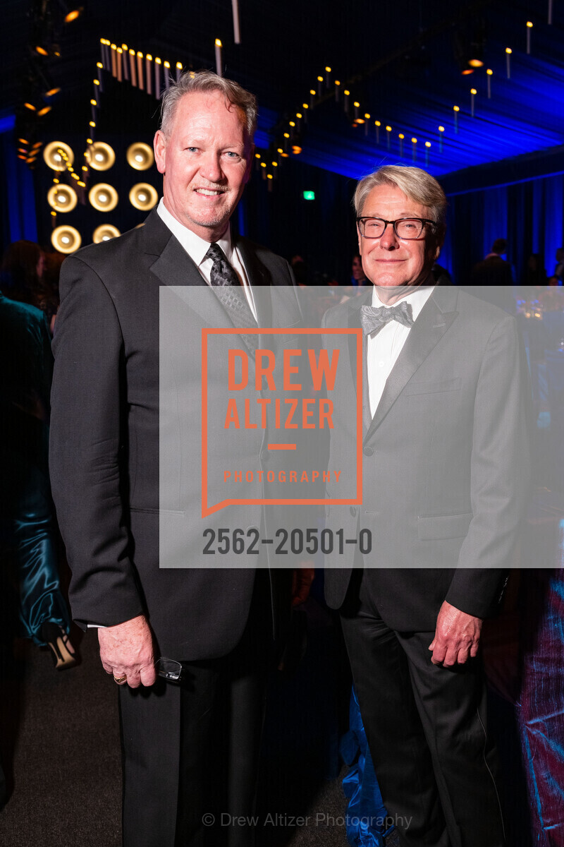Michael Murphy, Michael Bauer, The de Young Museum Presents ON THE EDGE benefit Honoring Artist Judy Chicago and Designer Walter Hood, de Young Museum. 50 Hagiwara Tea Garden Dr, Photo #2562-20501-0 Michael Murphy, Michael Bauer, Photo #2562-20501-0