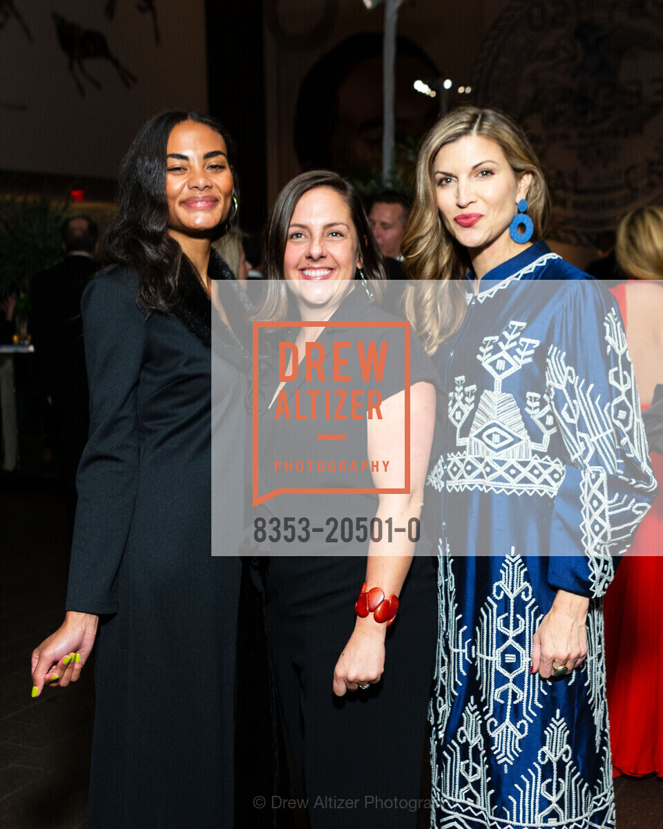 Shaquille Heath, Anna Present, Linda Butler, The de Young Museum Presents ON THE EDGE benefit Honoring Artist Judy Chicago and Designer Walter Hood, de Young Museum. 50 Hagiwara Tea Garden Dr, Photo #8353-20501-0 Shaquille Heath, Anna Present, Linda Butler, Photo #8353-20501-0