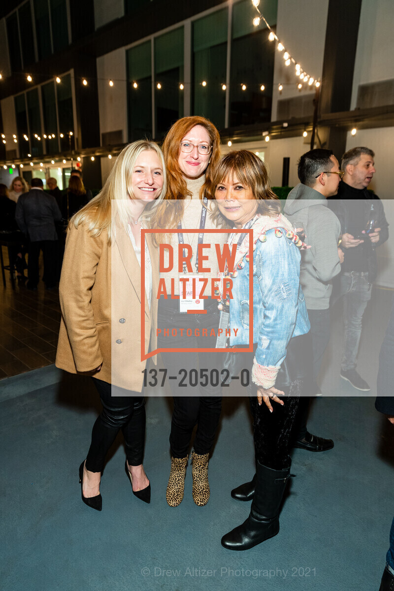 Elizabeth McGuire, Liz O'Malley, Penelope Wong, Photo #137-20502-0