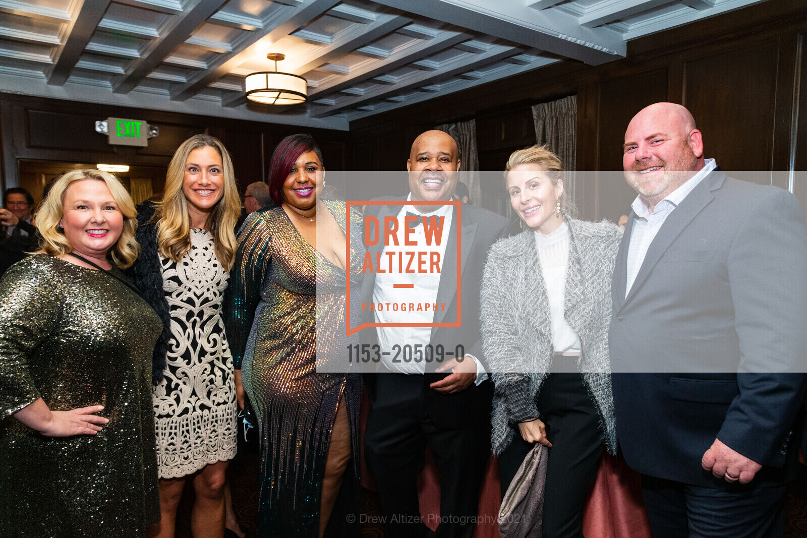Delucchi, Claudine Muzzy, Michele Mitchell, Urc Cademy, Chelsea Cherin, Joe Delucci, Holy Family Day Home Heart Circle Donor Event, The Julia Morgan Ballroom. 465 California St, November 10th, 2021, Photo #1153-20509-0 Delucchi, Claudine Muzzy, Michele Mitchell, Urc Cademy, Chelsea Cherin, Joe Delucci, Photo #1153-20509-0