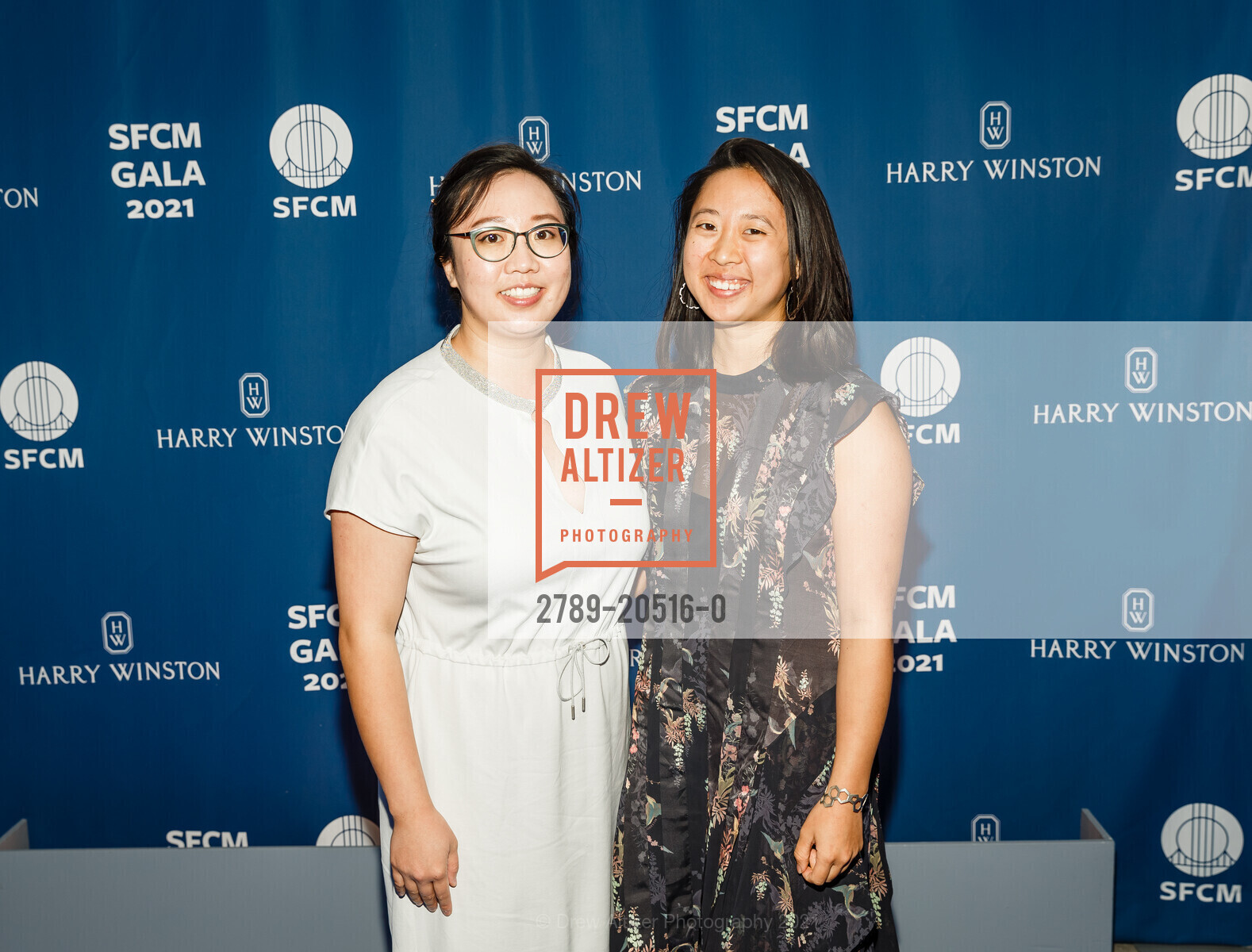Wendy Liu, Rachel Liu, SF Conservatory of Music 2021 Gala event featuring Yo-Yo Ma, Bowes Center. 200 Van Ness, November 12th, 2021, Photo #2789-20516-0 Wendy Liu, Rachel Liu, Photo #2789-20516-0