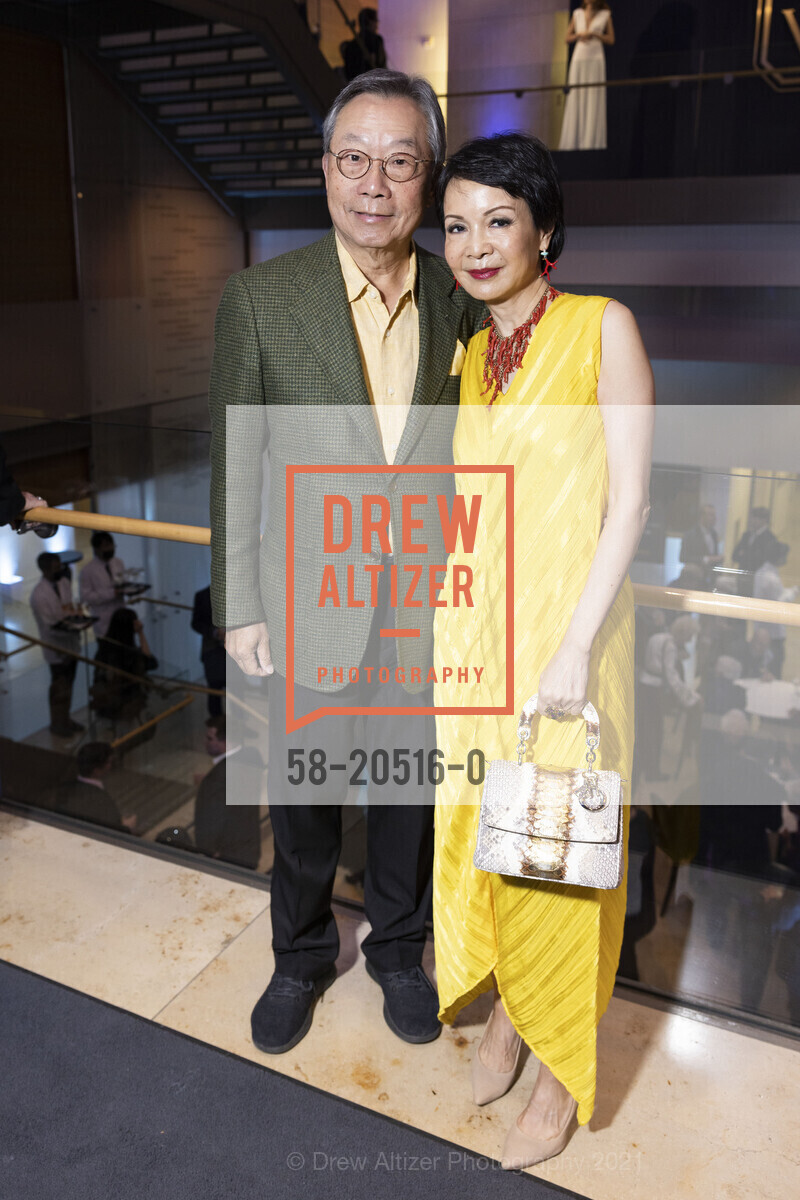 Stanley Cheng, Helen Cheng, SF Conservatory of Music 2021 Gala event featuring Yo-Yo Ma, Bowes Center. 200 Van Ness, November 12th, 2021, Photo #58-20516-0 Stanley Cheng, Helen Cheng, Photo #58-20516-0
