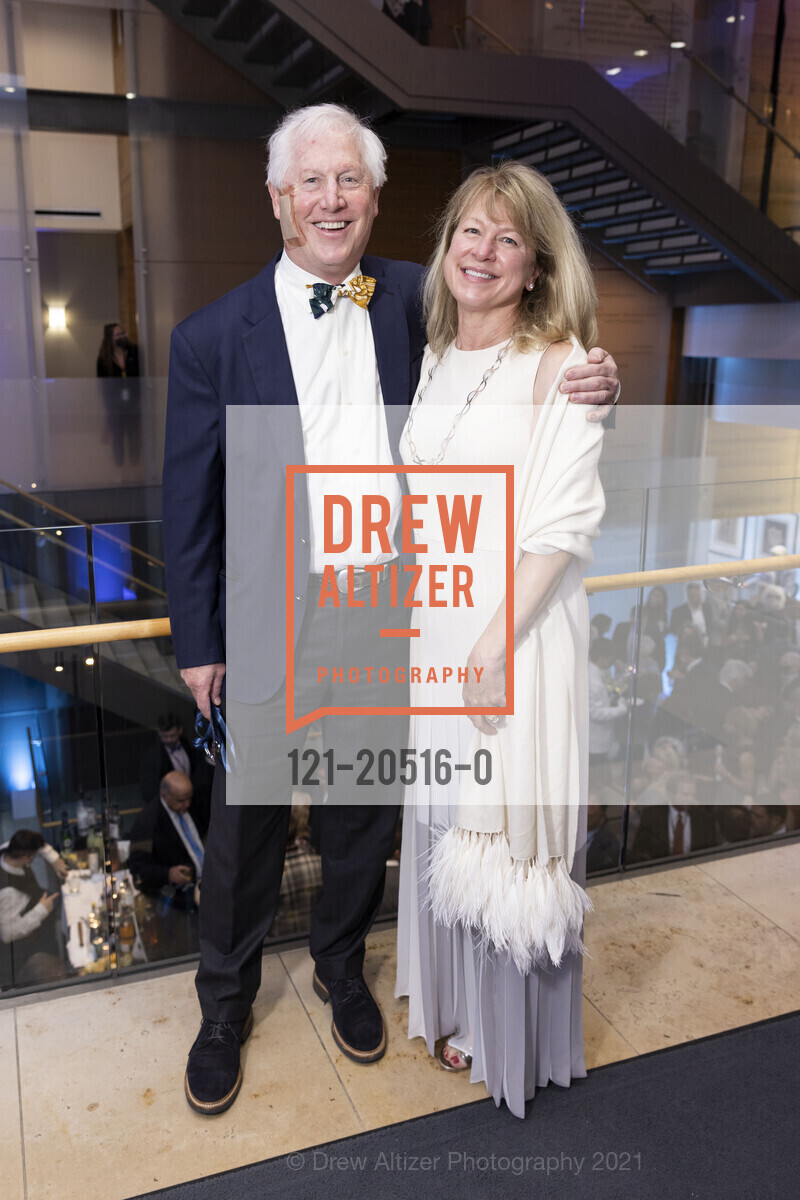 John Hamilton, Carol Hamilton, SF Conservatory of Music 2021 Gala event featuring Yo-Yo Ma, Bowes Center. 200 Van Ness, November 12th, 2021, Photo #121-20516-0 John Hamilton, Carol Hamilton, Photo #121-20516-0