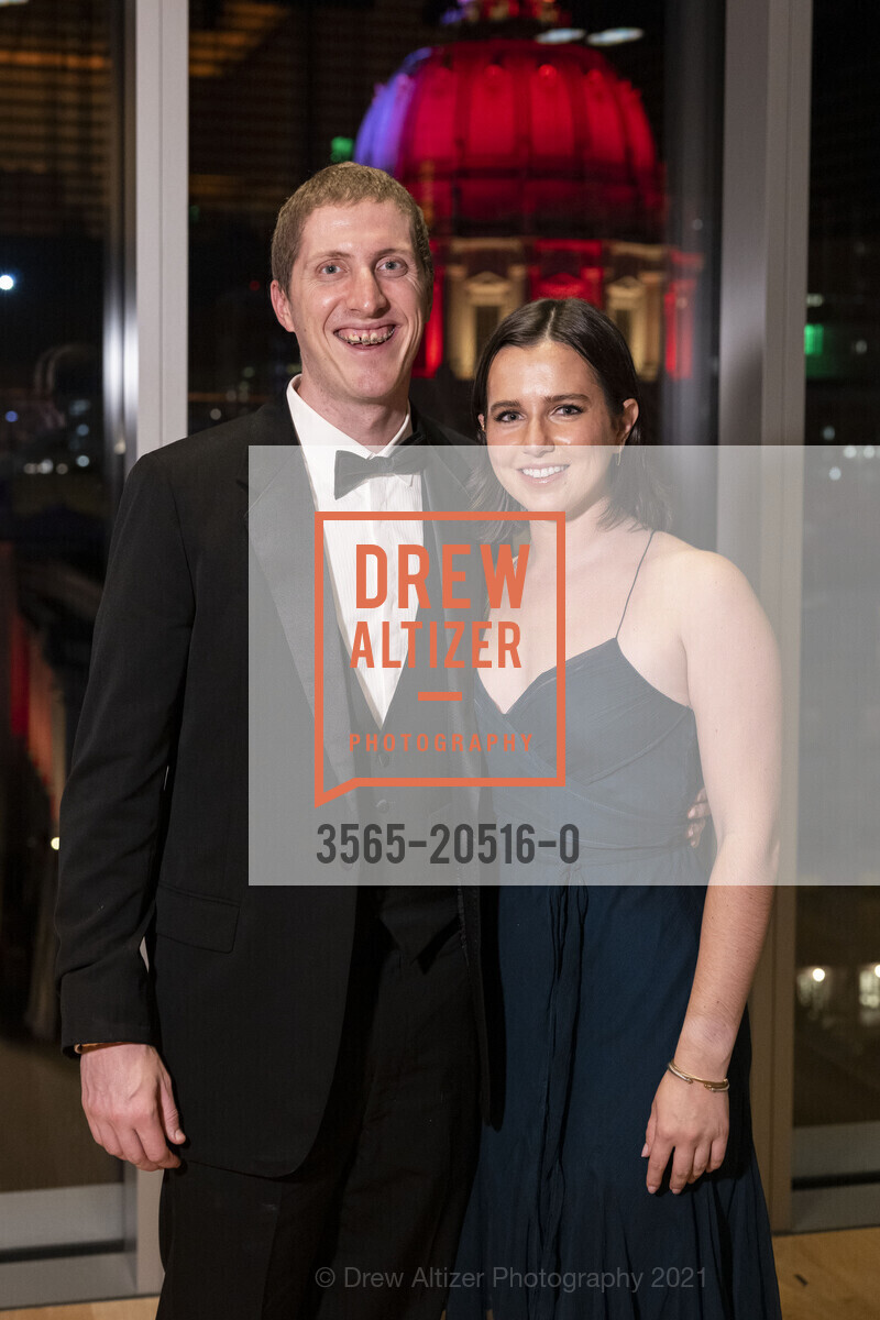 Roland Perkins, Maeve Donovan, SF Conservatory of Music 2021 Gala event featuring Yo-Yo Ma, Bowes Center. 200 Van Ness, November 12th, 2021, Photo #3565-20516-0 Roland Perkins, Maeve Donovan, Photo #3565-20516-0