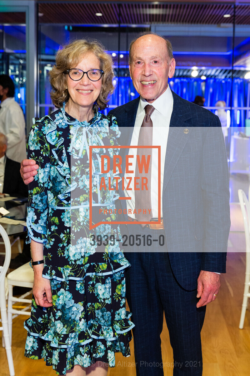 David Kremer, Marla Miller, SF Conservatory of Music 2021 Gala event featuring Yo-Yo Ma, Bowes Center. 200 Van Ness, November 12th, 2021, Photo #3939-20516-0 David Kremer, Marla Miller, Photo #3939-20516-0