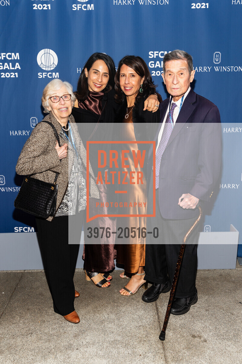 Susan Kan, Deborah Kan, Photo #3976-20516-0