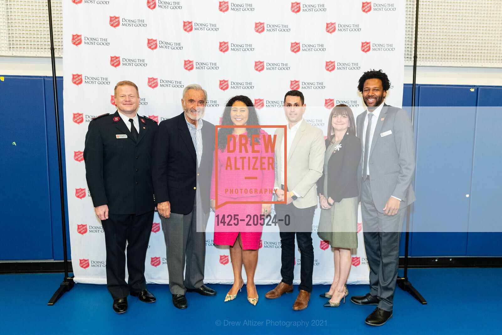 Matthew Madsen, Art Agnos, London Breed, Jason Elliott, Gail Gilman, Theo Ellington, The Salvation Army's 18th Annual Holiday Luncheon, The Salvation Army Kroc Center. 240 Turk St, November 17th, 2021, Photo #1425-20524-0 Matthew Madsen, Art Agnos, London Breed, Jason Elliott, Gail Gilman, Theo Ellington, Photo #1425-20524-0