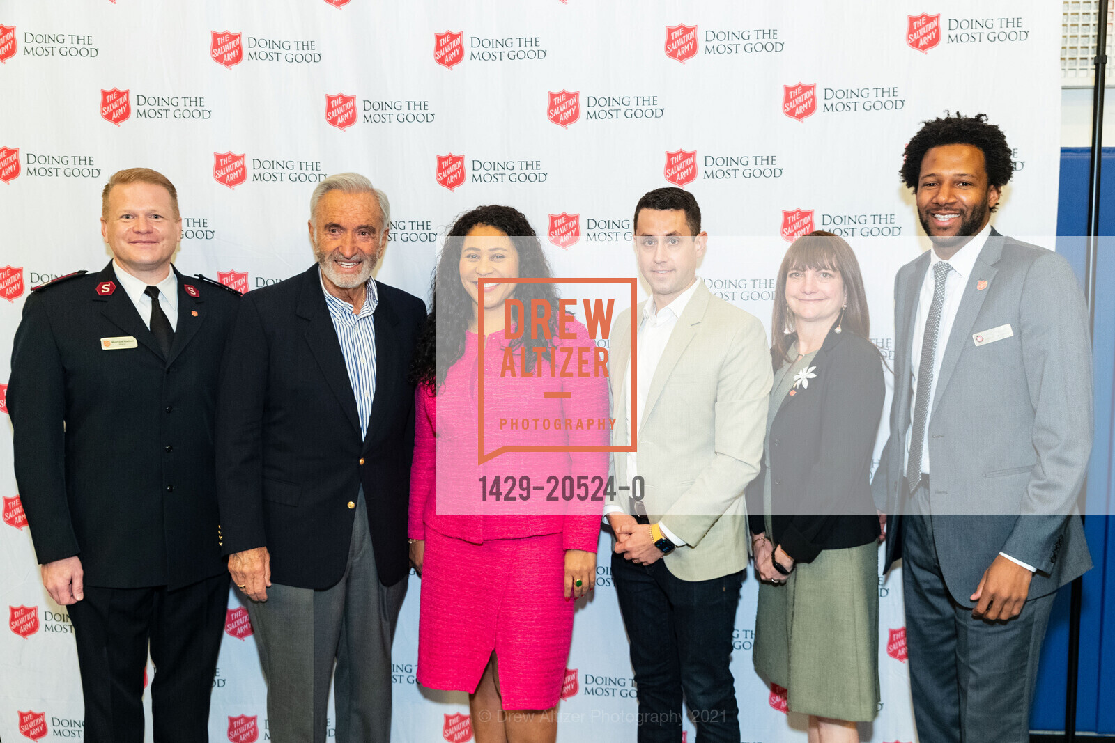 Matthew Madsen, Art Agnos, London Breed, Jason Elliott, Gail Gilman, Theo Ellington, The Salvation Army's 18th Annual Holiday Luncheon, The Salvation Army Kroc Center. 240 Turk St, November 17th, 2021, Photo #1429-20524-0 Matthew Madsen, Art Agnos, London Breed, Jason Elliott, Gail Gilman, Theo Ellington, Photo #1429-20524-0