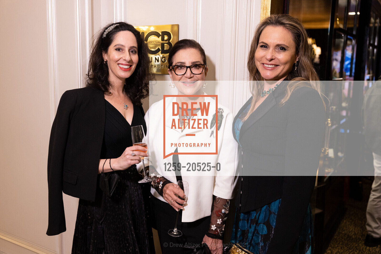 Sherene Melania, Lily Samii, Teresa Rodriguez, Haute Living Release Party hosted by The Ritz, The Ritz Carlton, San Francisco. 600 Stockton St, November 17th, 2021, Photo #1259-20525-0 Sherene Melania, Lily Samii, Teresa Rodriguez, Photo #1259-20525-0