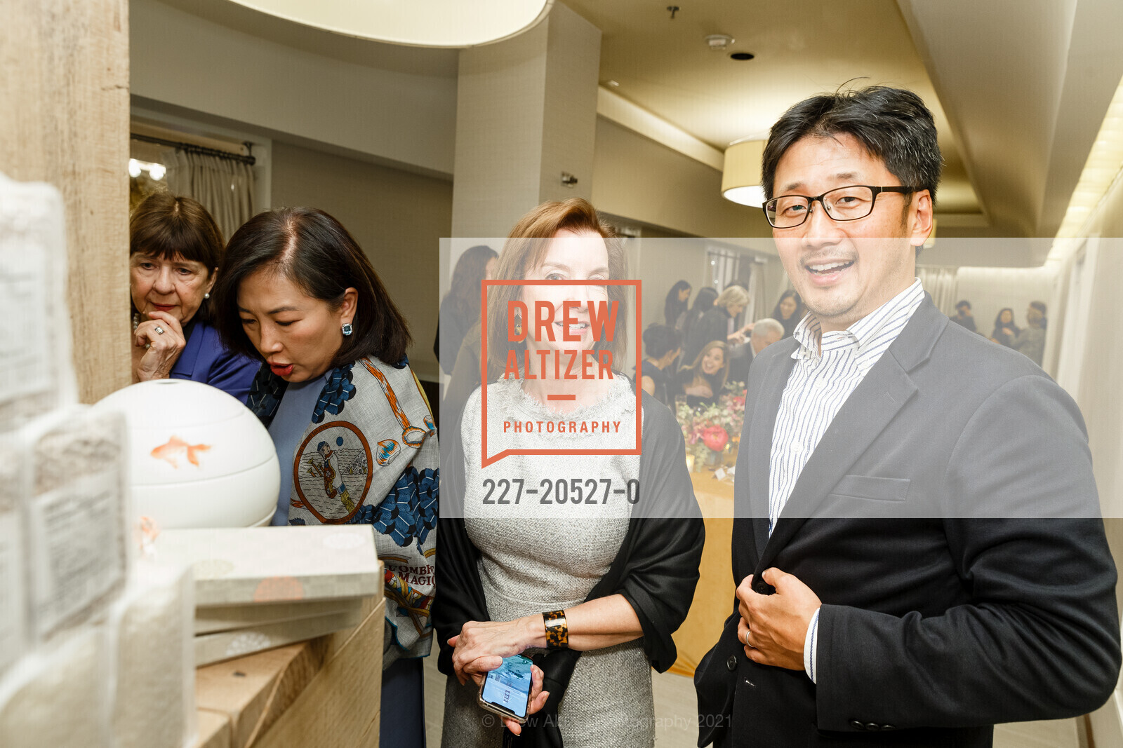 Alison Mundy, Takanari Yamashita, Neiman Marcus hosts Postcards from Japan Dinner, The Rotunda @ Neiman Marcus. 150 Stockton St, November 17th, 2021, Photo #227-20527-0 Alison Mundy, Takanari Yamashita, Photo #227-20527-0