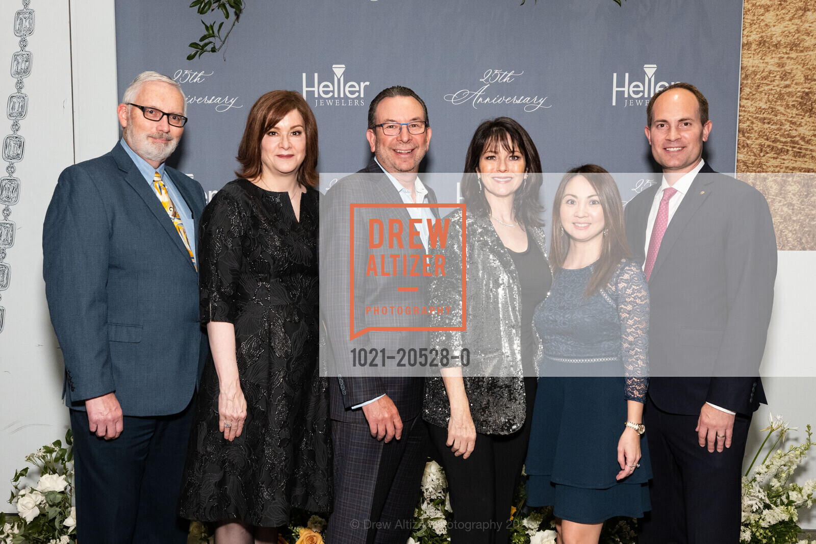 David Rowley, Elizabeth Carr, Scott Heller, Catherine Heller, Marizelle Tong, Markus Martinez, Heller Jewelers 25th Anniversary Party, Heller Jewelers. 6000 Bollinger Canyon Rd, November 18th, 2021, Photo #1021-20528-0 David Rowley, Elizabeth Carr, Scott Heller, Catherine Heller, Marizelle Tong, Markus Martinez, Photo #1021-20528-0