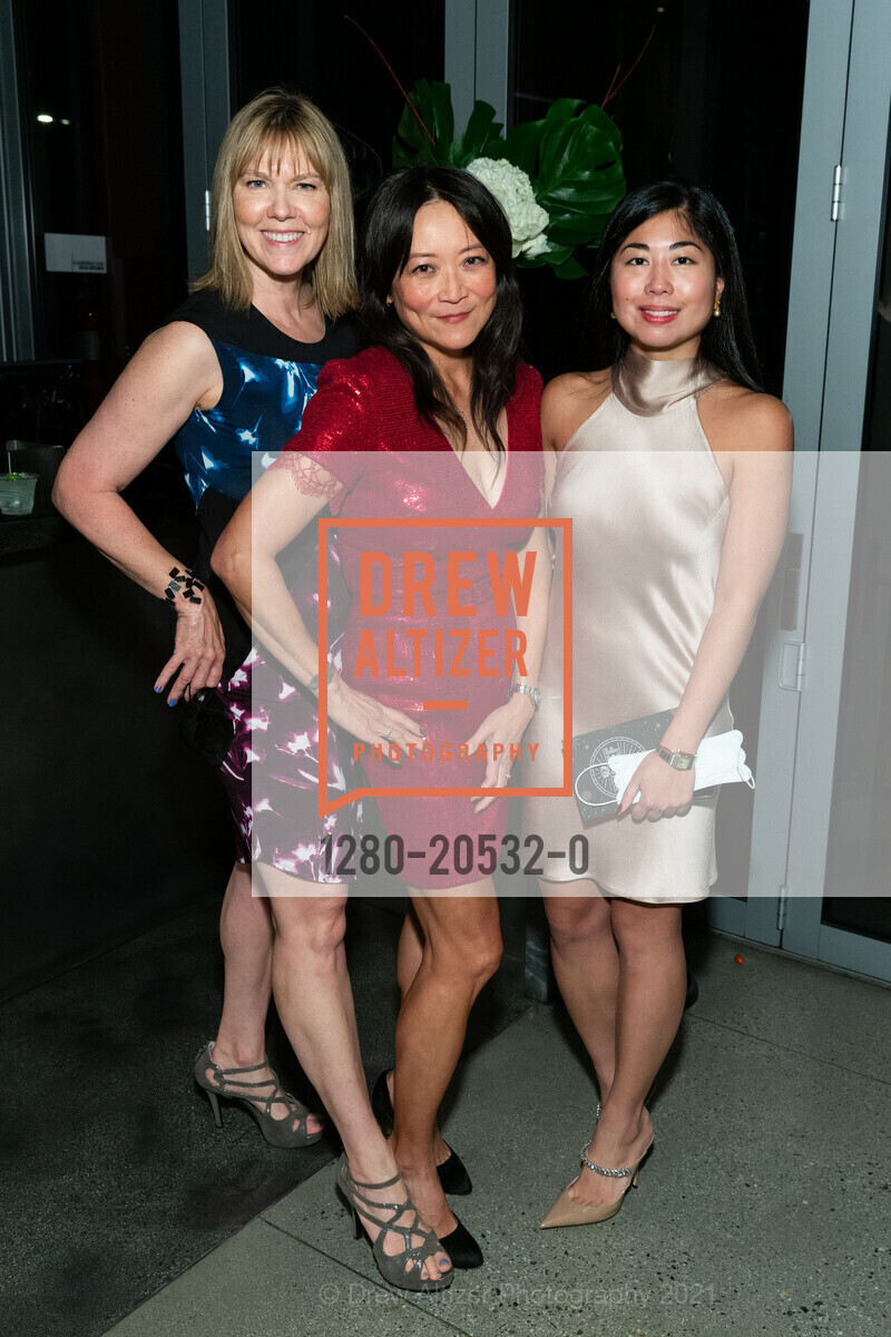 Laura Frost, Alex Barlow, Katrina Yulo, UNICEF USA Giving Tuesday, SFJAZZ. 201 Franklin St, November 30th, 2021, Photo #1280-20532-0 Laura Frost, Alex Barlow, Katrina Yulo, Photo #1280-20532-0