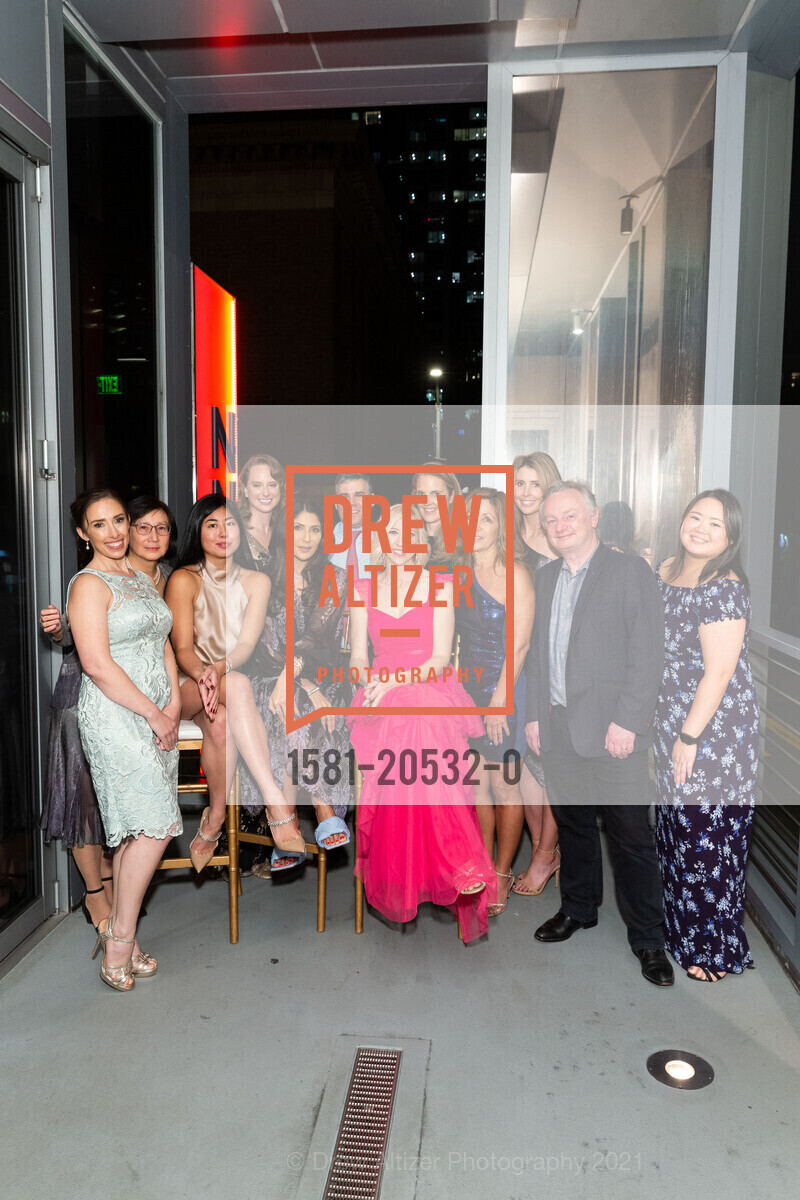 Megan Lin, Kin Wu, Katrina Yulo, Kristen Jones, Sobia Shaikh, Alex Earls, Emily Brouwer, Nancy Rosenthal, Marimo Berk, Annie Scott, Jason Proctor, Winnie Tsang, UNICEF USA Giving Tuesday, SFJAZZ. 201 Franklin St, November 30th, 2021, Photo #1581-20532-0 Megan Lin, Kin Wu, Katrina Yulo, Kristen Jones, Sobia Shaikh, Alex Earls, Emily Brouwer, Nancy Rosenthal, Marimo Berk, Annie Scott, Jason Proctor, Winnie Tsang, Photo #1581-20532-0