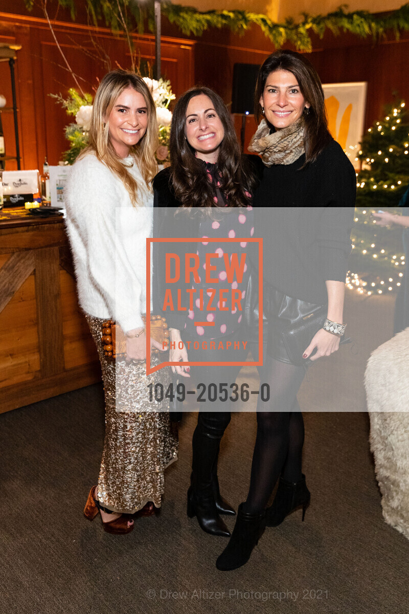 Whit Milburn, Courtney Welch, Jennifer Stroud, Jingle & Mingle Benefiting Children of Shelters, Presidio Golf Course. 300 Finley Rd, December 2nd, 2021, Photo #1049-20536-0 Whit Milburn, Courtney Welch, Jennifer Stroud, Photo #1049-20536-0