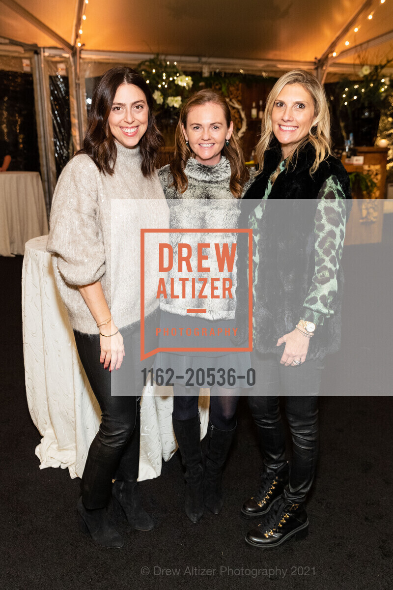 Alex Marchetti, Katie Spalding, Sarah Gallo, Jingle & Mingle Benefiting Children of Shelters, Presidio Golf Course. 300 Finley Rd, December 2nd, 2021, Photo #1162-20536-0 Alex Marchetti, Katie Spalding, Sarah Gallo, Photo #1162-20536-0