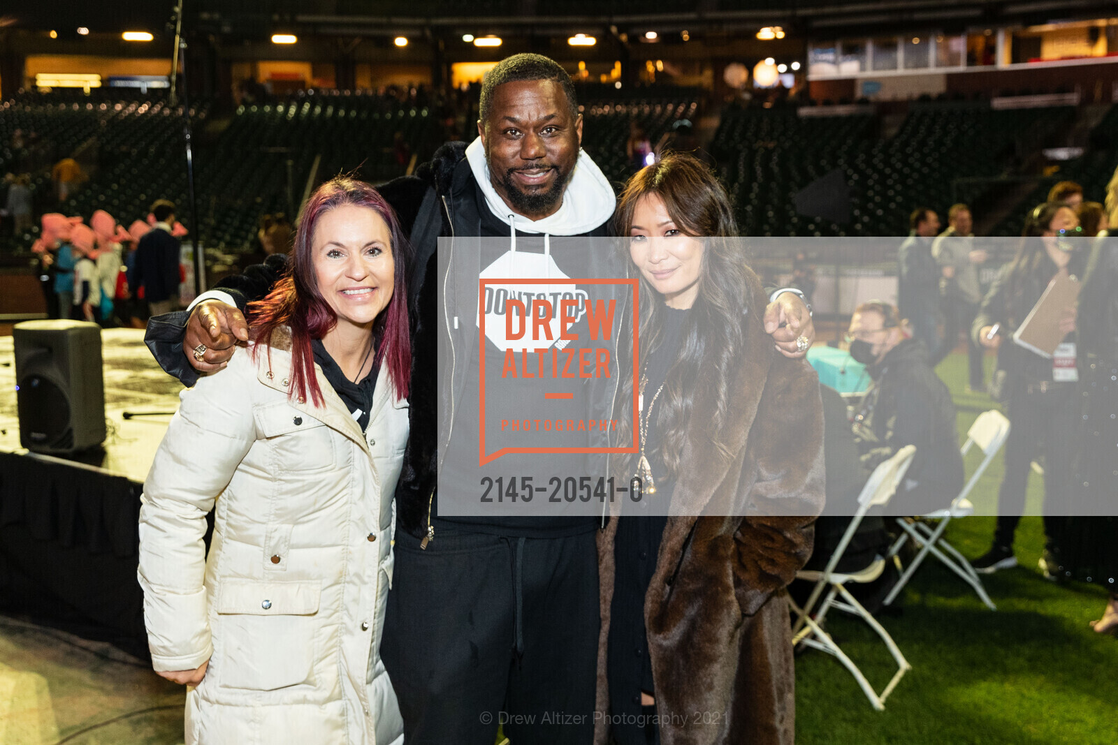 Jen Welter, Ricky Watters, Catherina Watters, Photo #2145-20541-0